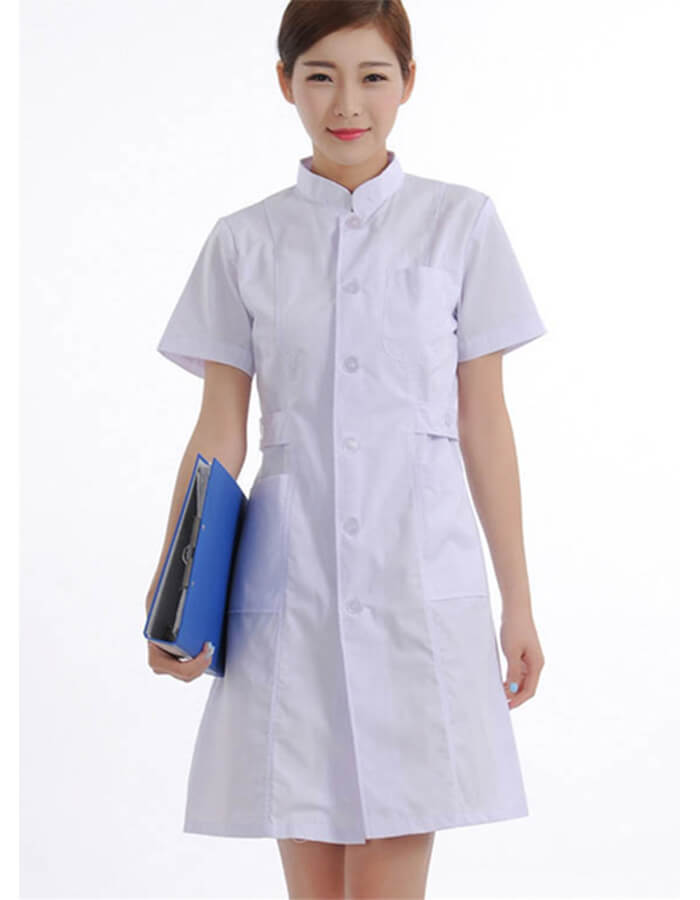 Đồng phục y tế cho y tá nước ngoài
